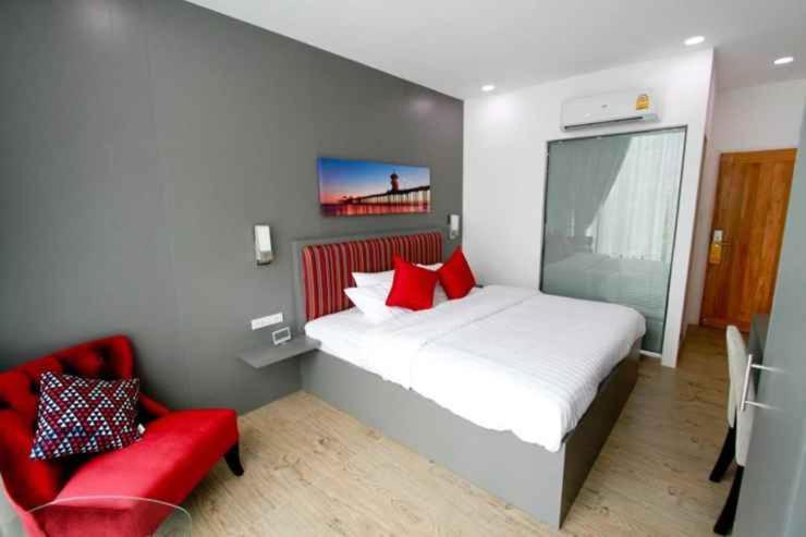Zen Hotel Sukhumvit 20 Bangkok Exterior photo